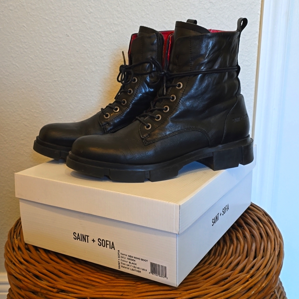 Black boots Saint and Sofia Noho